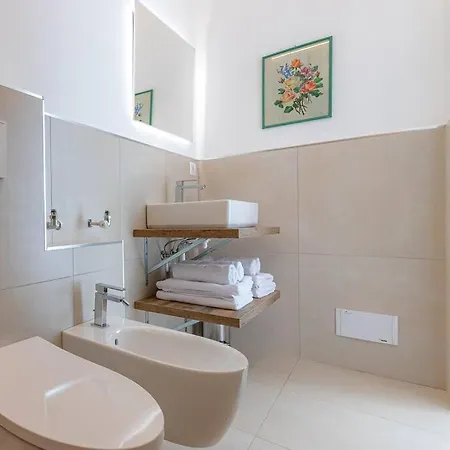 Casa Melas A/c, Parking, Electric Cars Charge Feriehus Pognana Lario