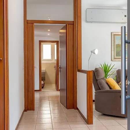 Casa Melas A/c, Parking, Electric Cars Charge Feriehus