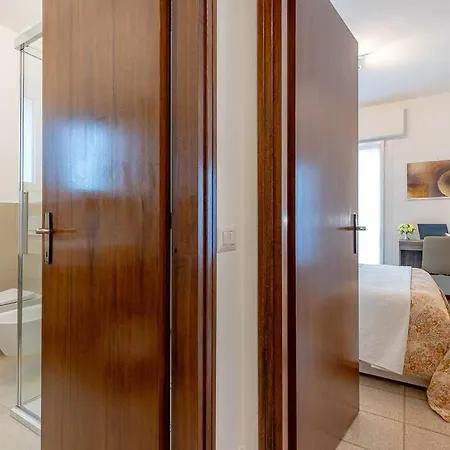 Casa Melas A/c, Parking, Electric Cars Charge